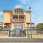 Vukadin